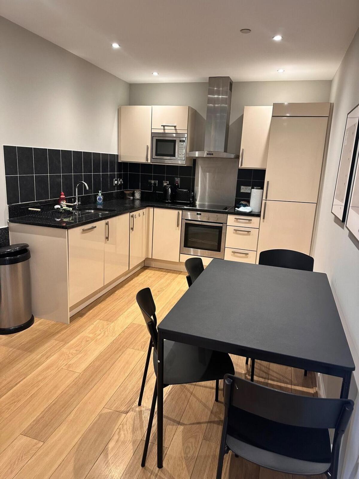 Union Terrace Garden View Apartment Aberdeen Bagian luar foto