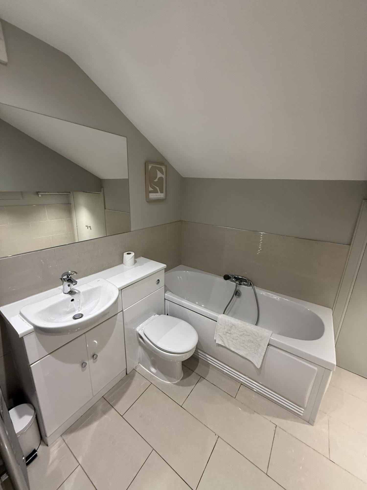 Union Terrace Garden View Apartment Aberdeen Bagian luar foto