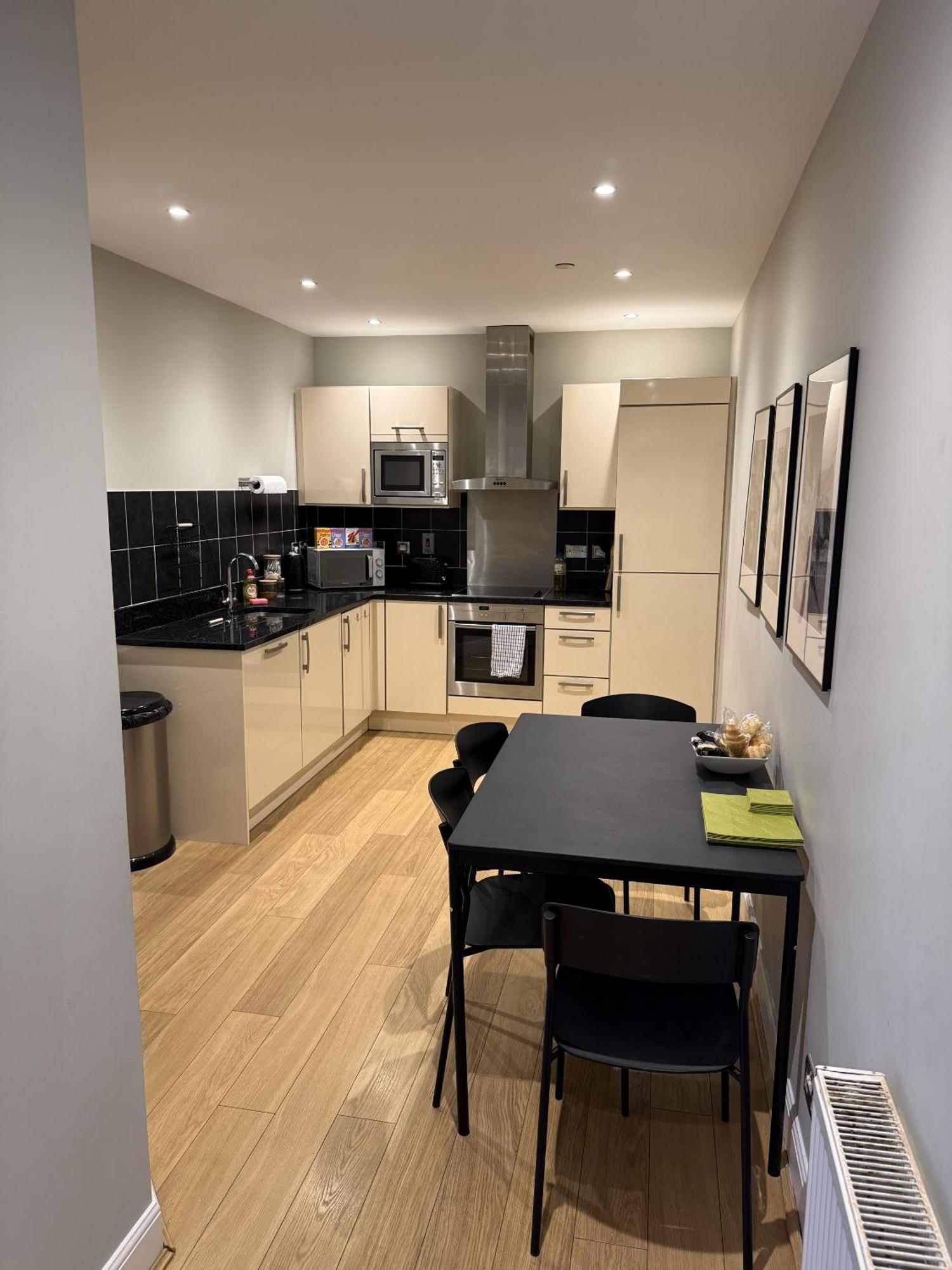 Union Terrace Garden View Apartment Aberdeen Bagian luar foto
